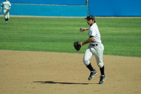 JULIE FENNELL/MOORPARK COLLEGE Garrett Keuber (#3) second baseman for Moorpark College fields a hit from Oxnard in a home game on Thursday, April 21. Moorpark won 11-4.