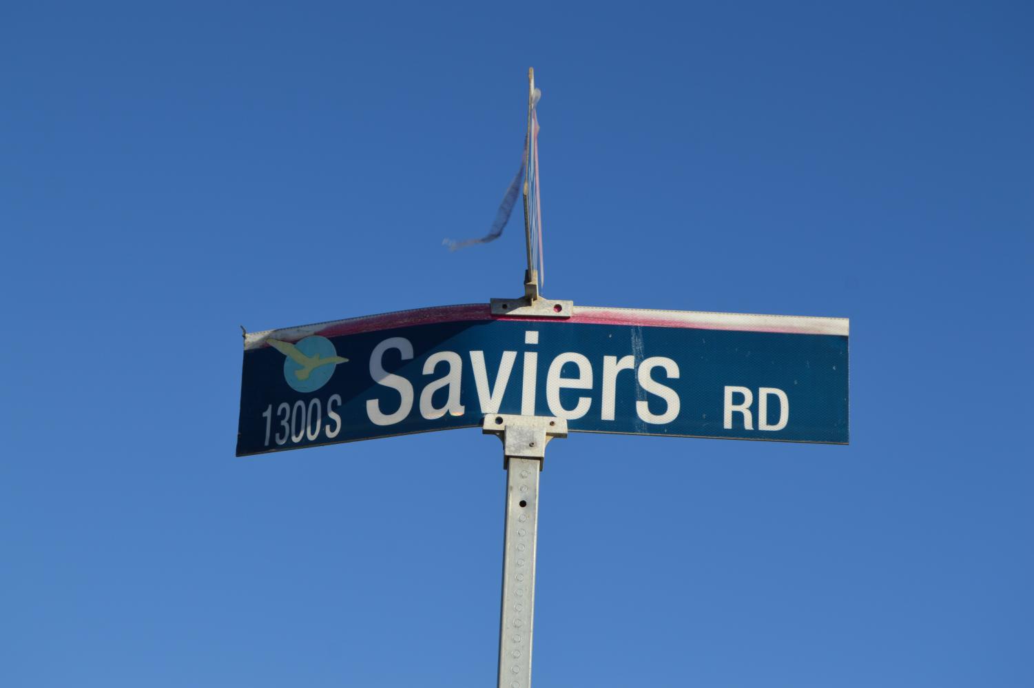 Picture of Saviers Road sign
